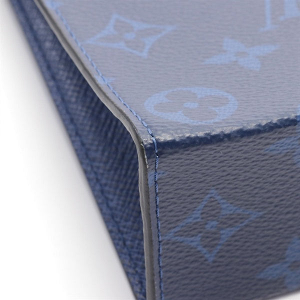 LOUIS VUITTON Monogram Pochette Voyage MM Clutch Bag M30423