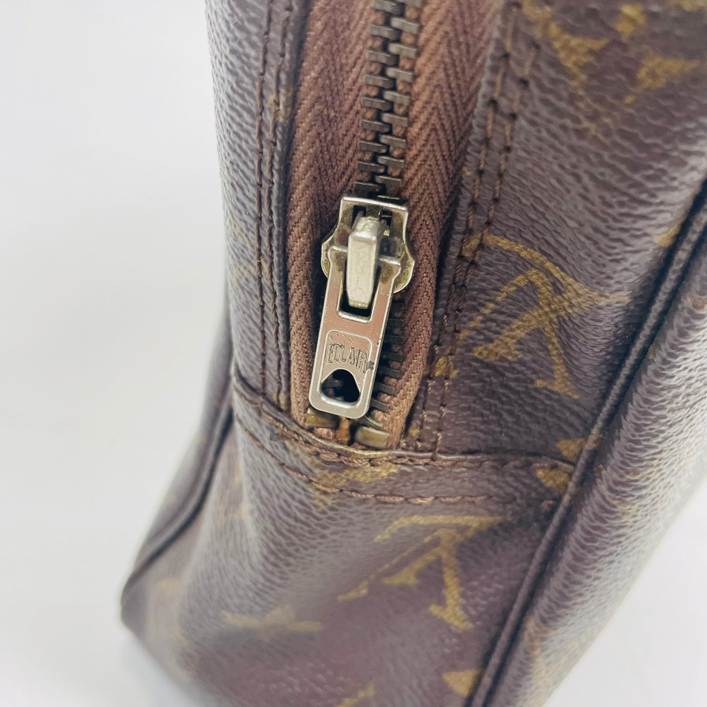 LOUIS VUITTON Authentic Vintage Pouch Trousse de Toilette 26 Made in France