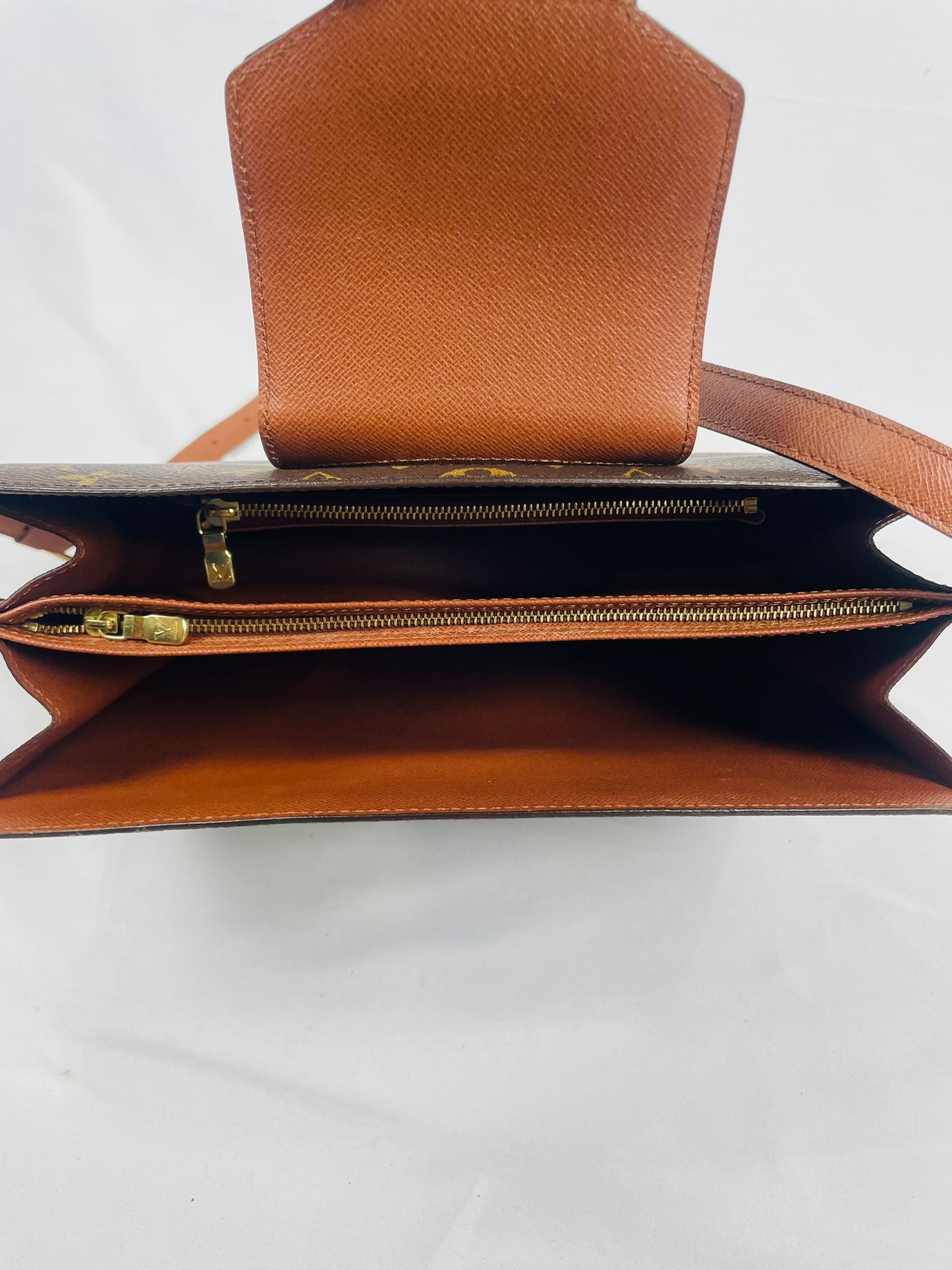 LOIUS VUITTON Monogram Courcelles Shoulder Bag M51375