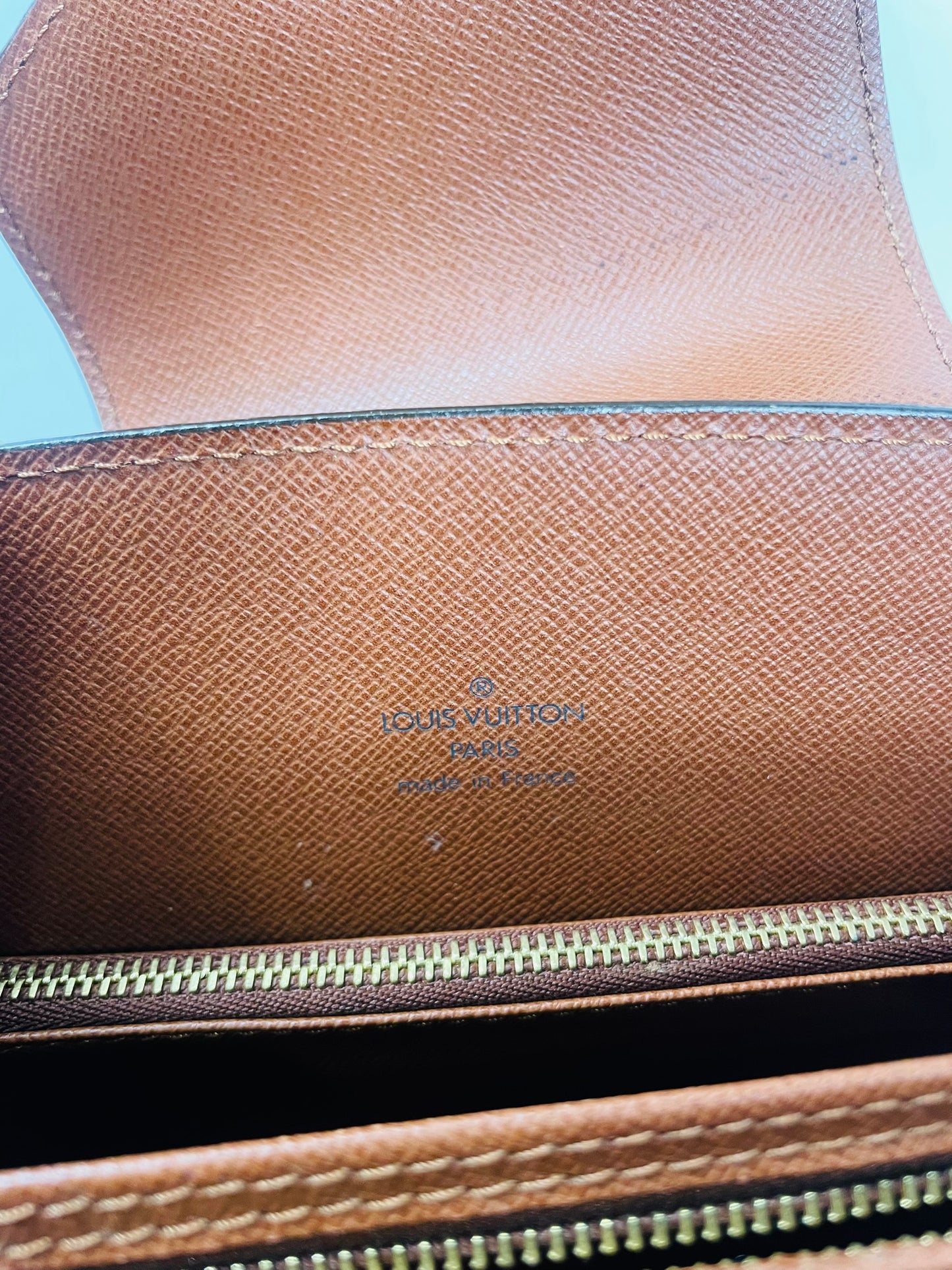 LOIUS VUITTON Monogram Courcelles Shoulder Bag M51375