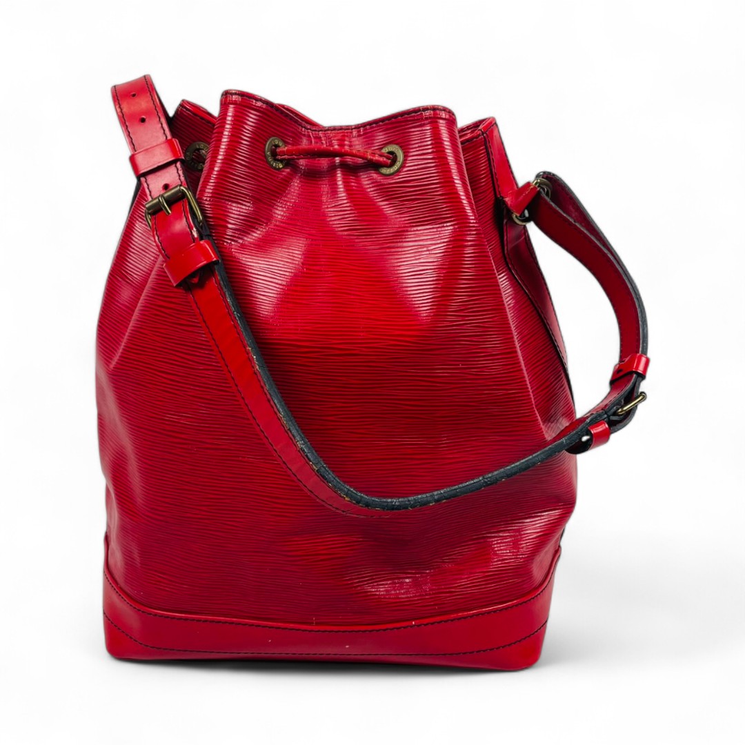 LOUIS VUITTON Epi Noe Red Shoulder Bag M44009