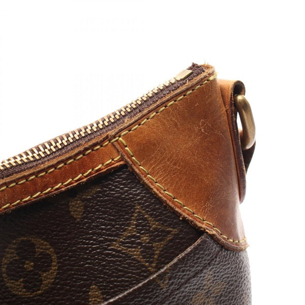 LOUIS VUITTON Monogram Od?on PM Shoulder Bag M56390