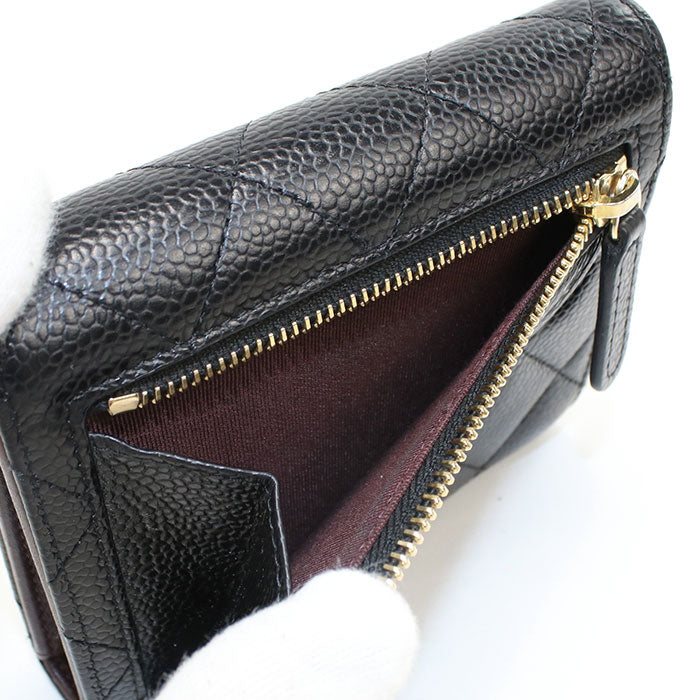 CHANEL Small flap wallet Matrasse 26920077 Three fold wallet / caviar Women