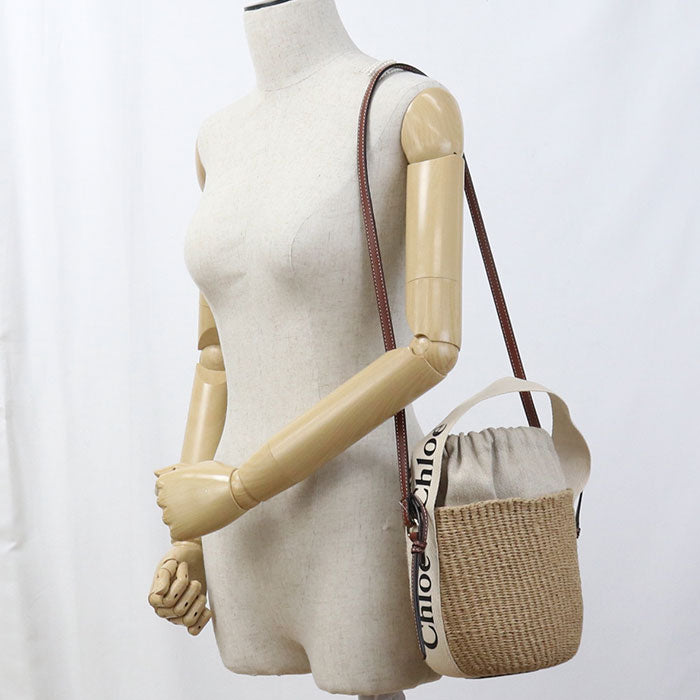 CHLOE Small basket Woody Basket bag / Fair trade paper Women