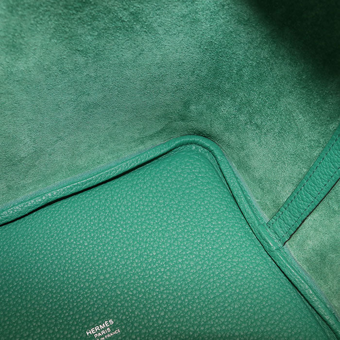 HERMES Pico Tan Lock MM Handbag / Taurillon Clemence Veil Jade Women