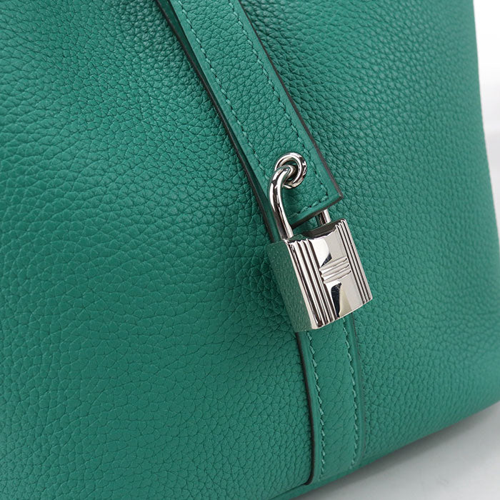 HERMES Pico Tan Lock MM Handbag / Taurillon Clemence Veil Jade Women
