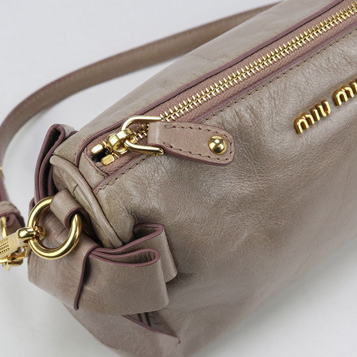 MIUMIU  Shoulder bag leather Women