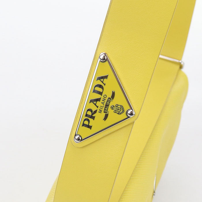 PRADA Triangle PR92636 Shoulder bag leather / Shoulder bag Unisex